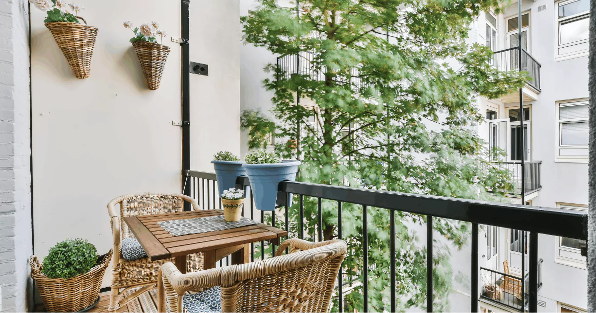 Best Ways to Decorate a Balcony